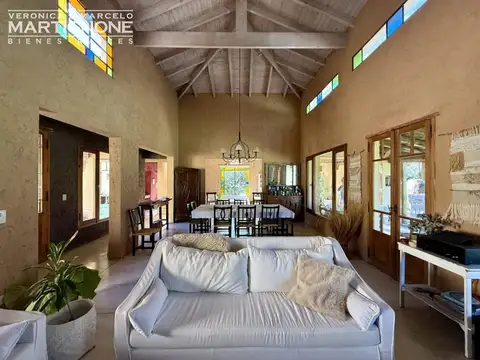 Casa 6 ambientes con 3 baños