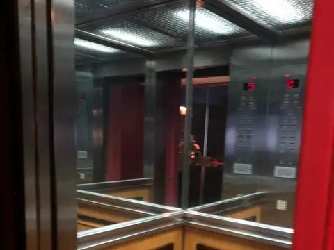 Carabelas 200, Piso 5