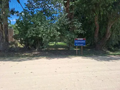 SDA. Venta casa zona comercial sobre lote de 760 m2, Colectora B. Mitre al 400,  Parque Sakura, Exaltacion de la  Cruz
