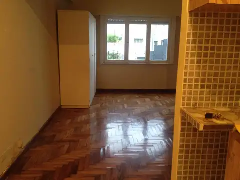 Diego Palma 1000, Piso 1