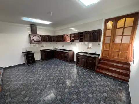 Casa en José Ingenieros 1555