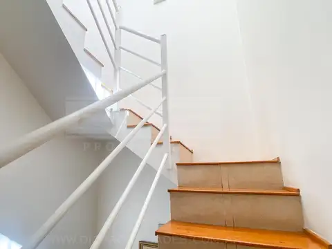 Depto Tipo Casa en Venta 13 años