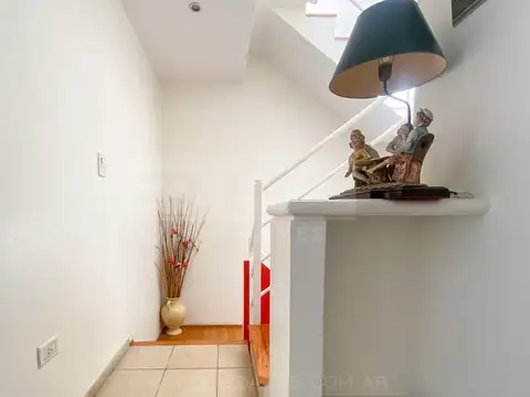 Depto Tipo Casa 4 ambientes con 1 baño