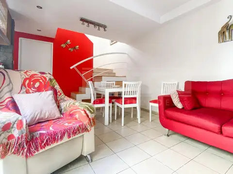 Depto Tipo Casa en Venta de 3 dormitorios
