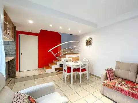 Depto Tipo Casa 4 ambientes con 1 baño