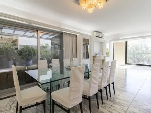 Departamento en Venta con 2 cocheras