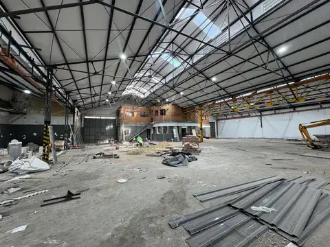 Galpón en Alquiler - 1200m2 - Mixtura 3 - La Boca