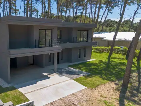 Casa en Venta en Álamos 2, USD 547.000