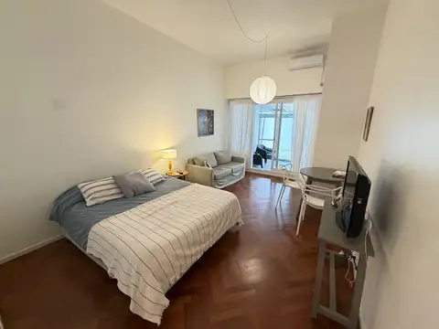 Esmeralda y Paraguay - Ambiente y medio con patio - Venta Ideal Airbnb