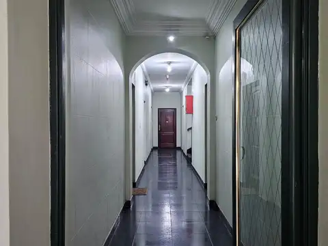 Venta Departamento con jardín apto profesional 3 amb.