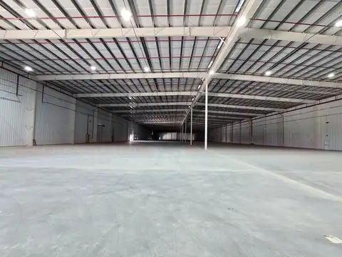NAVE DE 18.000 M² CON EXCELENTE ESTRUCTURA Y UBICACIÓN