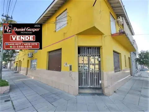 VENTA – AMPLIA CASA 6 AMBIENTES C/LOCAL COMERCIAL