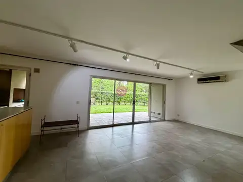 Departamento en Venta en Bosque Alto, USD 220.000
