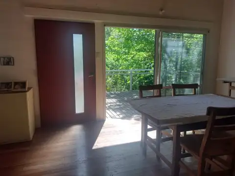 Casa 5 ambientes con 1 baño