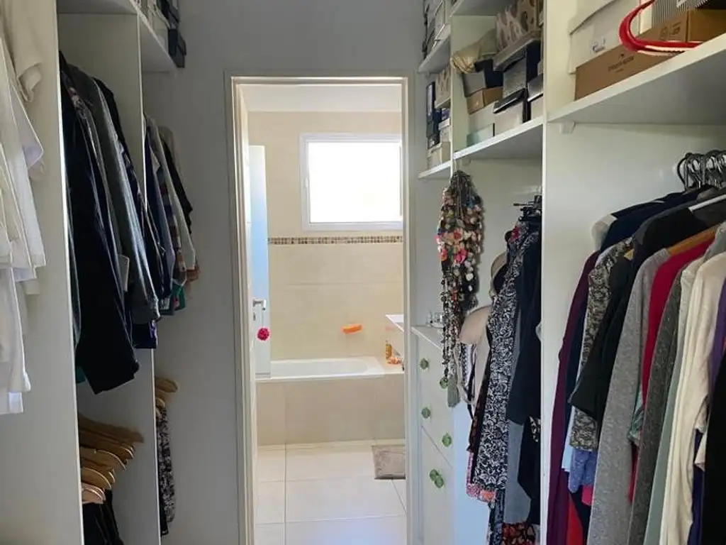 Casa en Venta - Haras Santa María