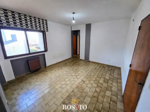 Venta departamento de 2 ambientes en Villa Lugano, 2° piso lateral - Apto crédito