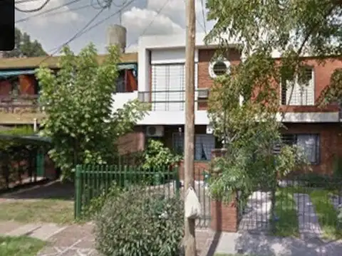 VENTA PH 3 AMB PATIO BALCON COCHERA CAST. NORTE