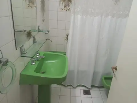 Depto Tipo Casa en Venta con 1 cocheras