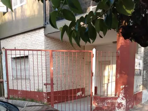 PH en venta - 2 Dormitorios 1 Baño 3 Cocheras - 90Mts2 - Haedo