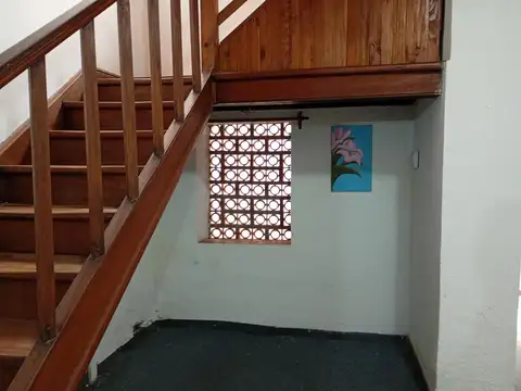 Venta de PH 2 ambientes en San Isidro centro, 87 m² con patio y posibilidad de segundo dormitorio