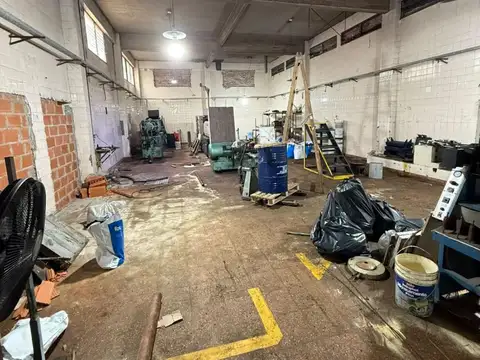 Galpon de mas de 700m2 de hormigon