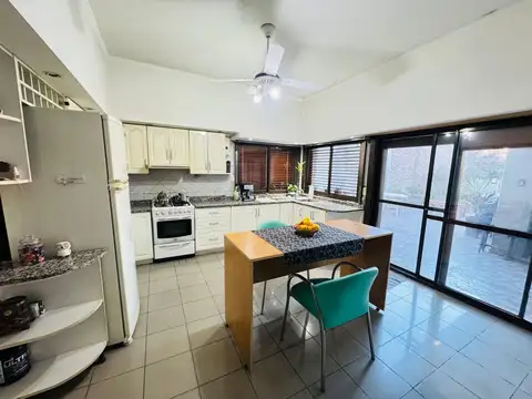 Casa en Venta en Villa Dominico, USD 300.000