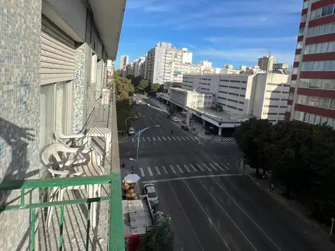 Colon e/ Santiago del Estero y Córdoba
