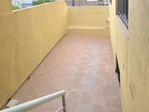 Departamento en Alquiler en Tablada, $ 550.000
