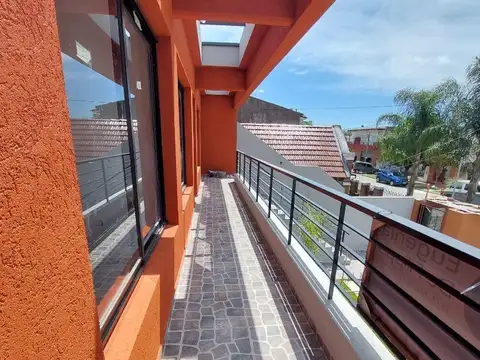 España 2258 , Piso 1°