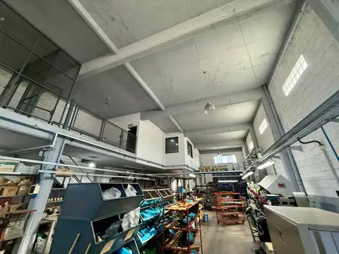 Galpon en Venta en Monte Grande, USD 269.000