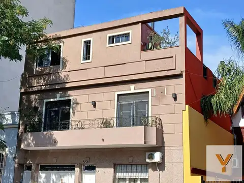 PH en venta - 4 Dormitorios 1 Baño - Villa Urquiza