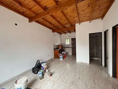 Casa 3 ambientes con 1 baño