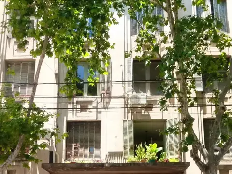 DEPARTAMENTO 2 AMBIENTES VENTA BALVANERA LUMINOSO