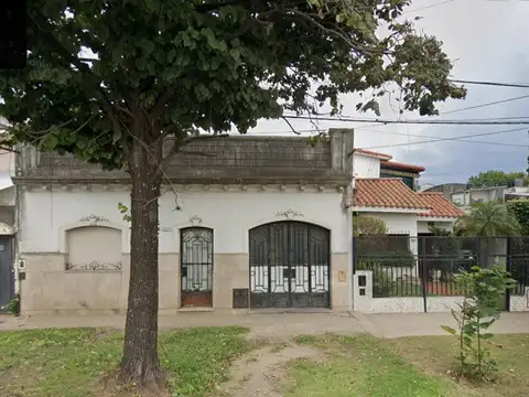 Amplia Propiedad a La Venta