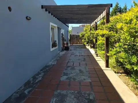 Casa 4 ambientes con 4 baños