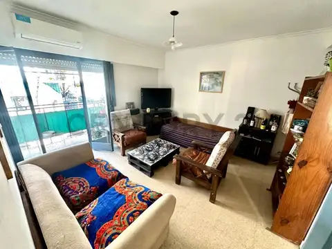 Ituzaingó 700, Piso 1 PISO " 6