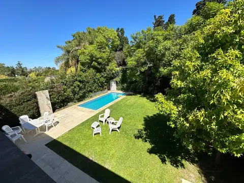 Casa 6 ambientes con 3 baños