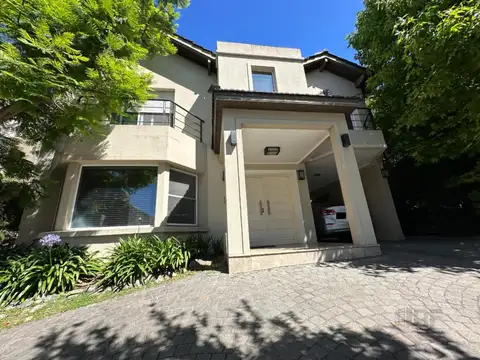 Casa en Venta de 5 dormitorios