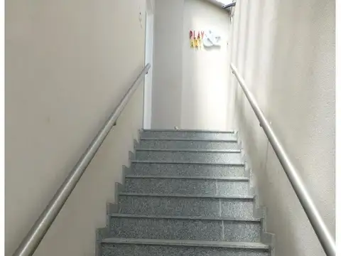 Manzone 877 , Piso 1