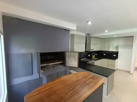 Casa en Venta al Este
