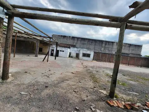 FRACCIÓN A METROS DE LA AU. ACCESO OESTE