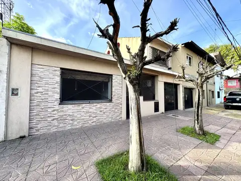 Casa - Venta - Argentina, Tres de Febrero - Doctor Amadeo Sabattini 5111