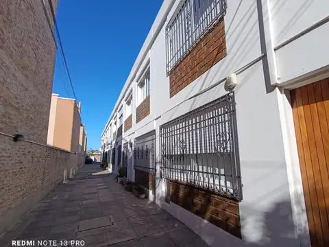 Vendo Duplex 3 habitac. San Nicolas. Apto Credito