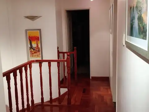 Depto Tipo Casa 4 ambientes con 2 baños