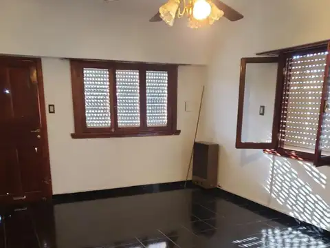 VENTA CASA 3 DORMITORIOS- TANDIL