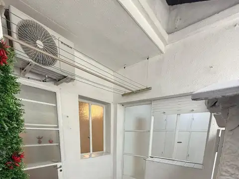 Depto Tipo Casa en Venta en Villa del Parque, USD 125.000
