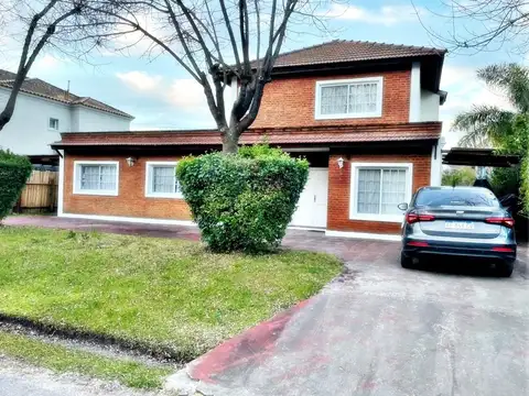 VENTA CASA BARRIO BERMUDAS PILAR - 5 AMBIENTES