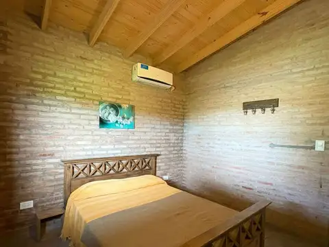 Casa 2 ambientes con 1 baño