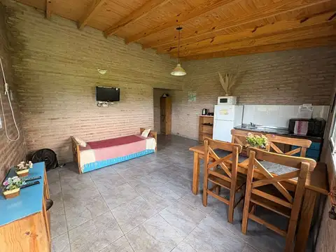 CASA EN VENTA 2 AMBIENTES LOBOS