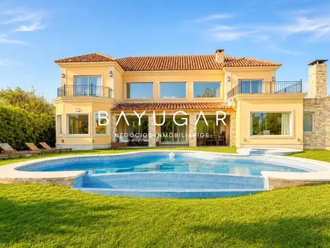 Venta Casa - Barrio Estancias del Pilar - 9 ambientes